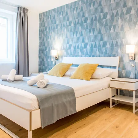 Wind Rose Konukevi Split